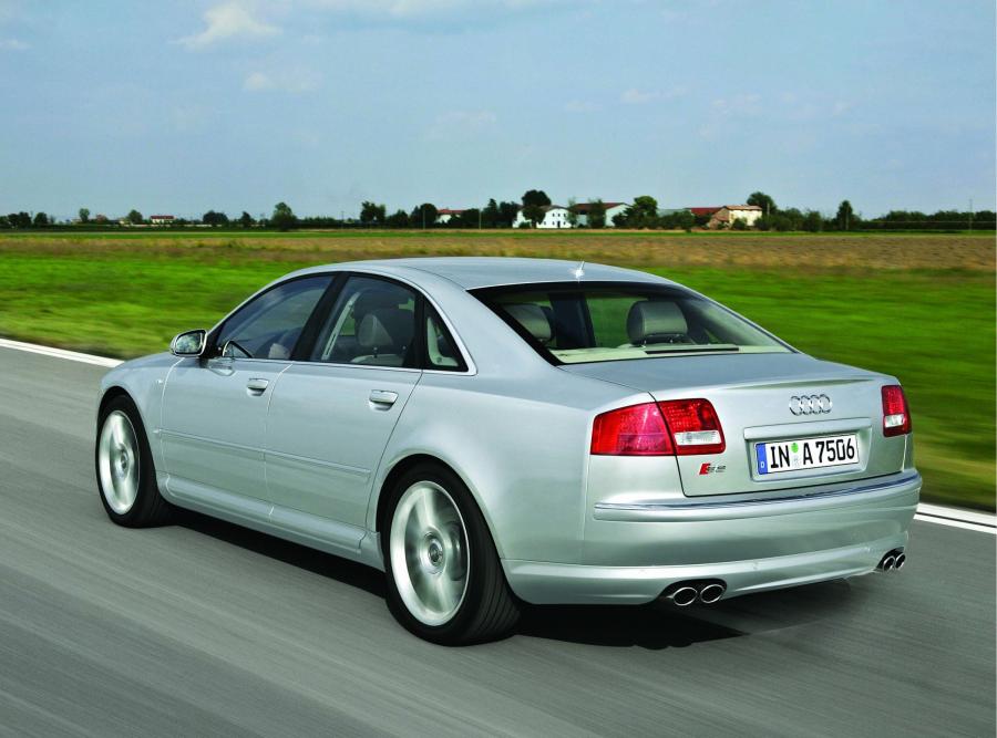  Audi S8 (D3) 2005 года  (WW) (фото 40 из 61)